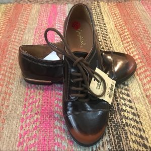 ✨NWT✨ Qupid Brown Oxford Shoes
